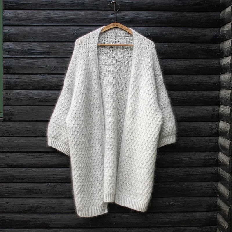 Cardi Cocoon4